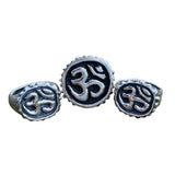 Om Signet Ring