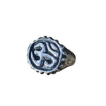 Om Signet Ring